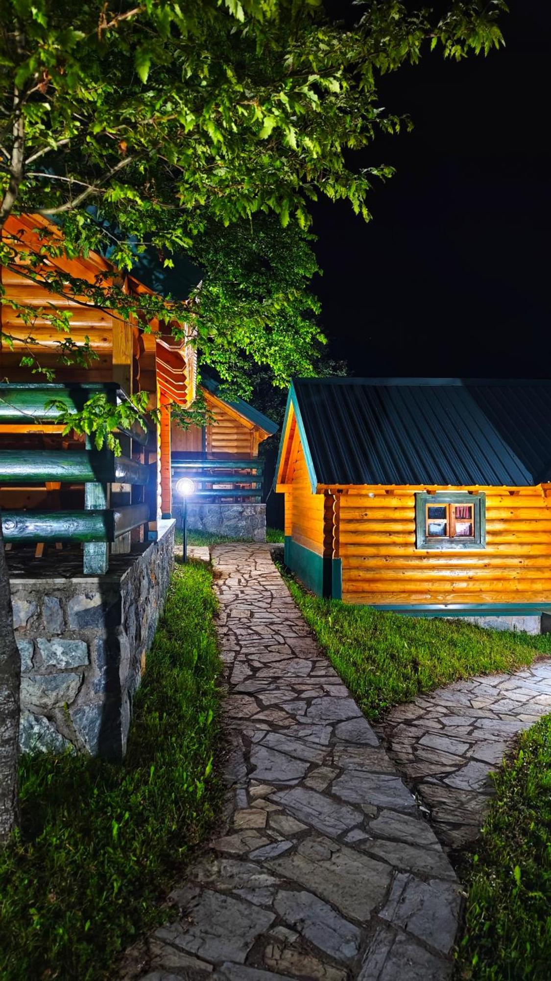 Kozak Apartments & Restaurant Mojkovac Exterior photo